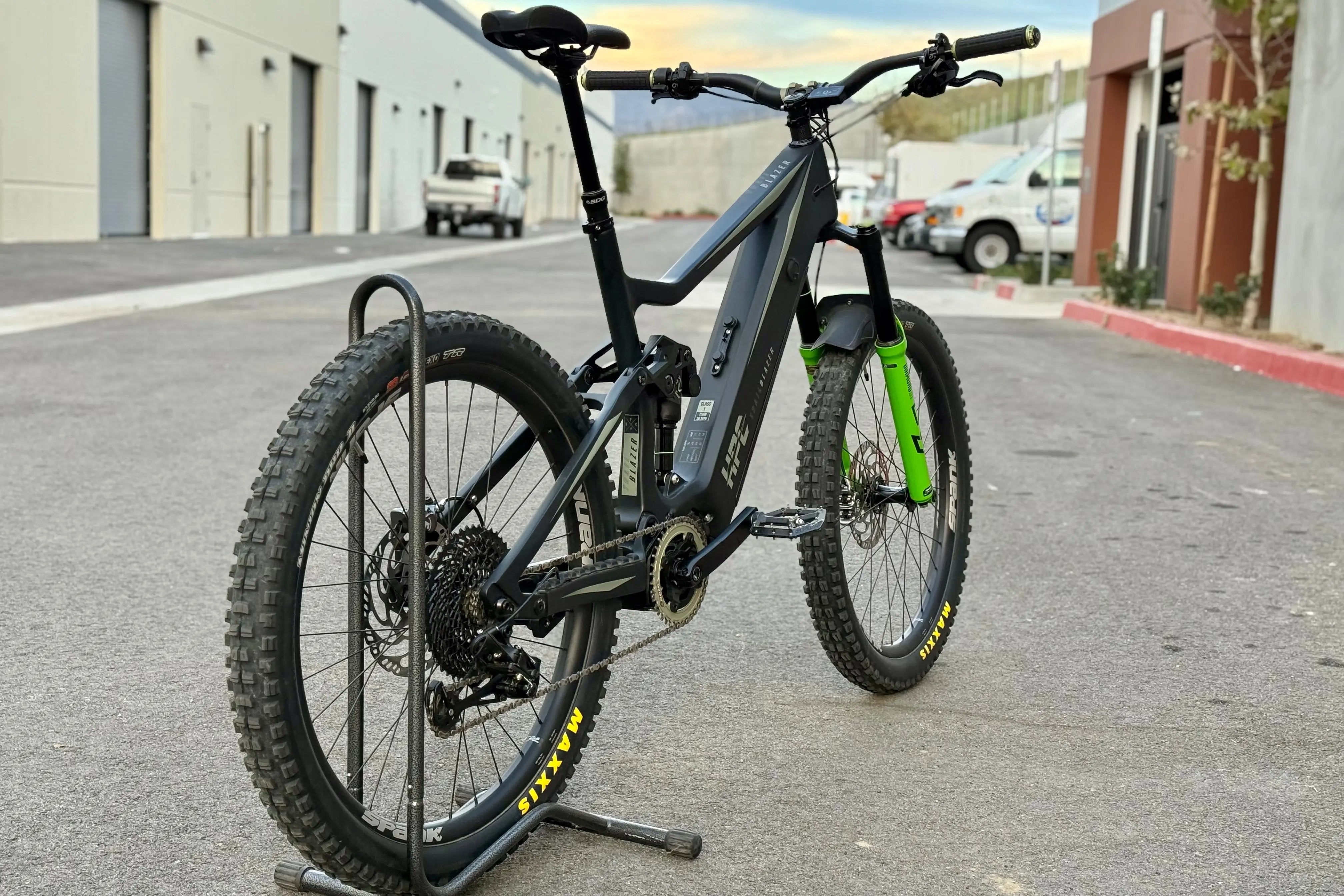 Demo 2025 Trailblazer Pro (2000W / Upgraded Battery / ONLY 25 Miles!) Hi Power Cycles