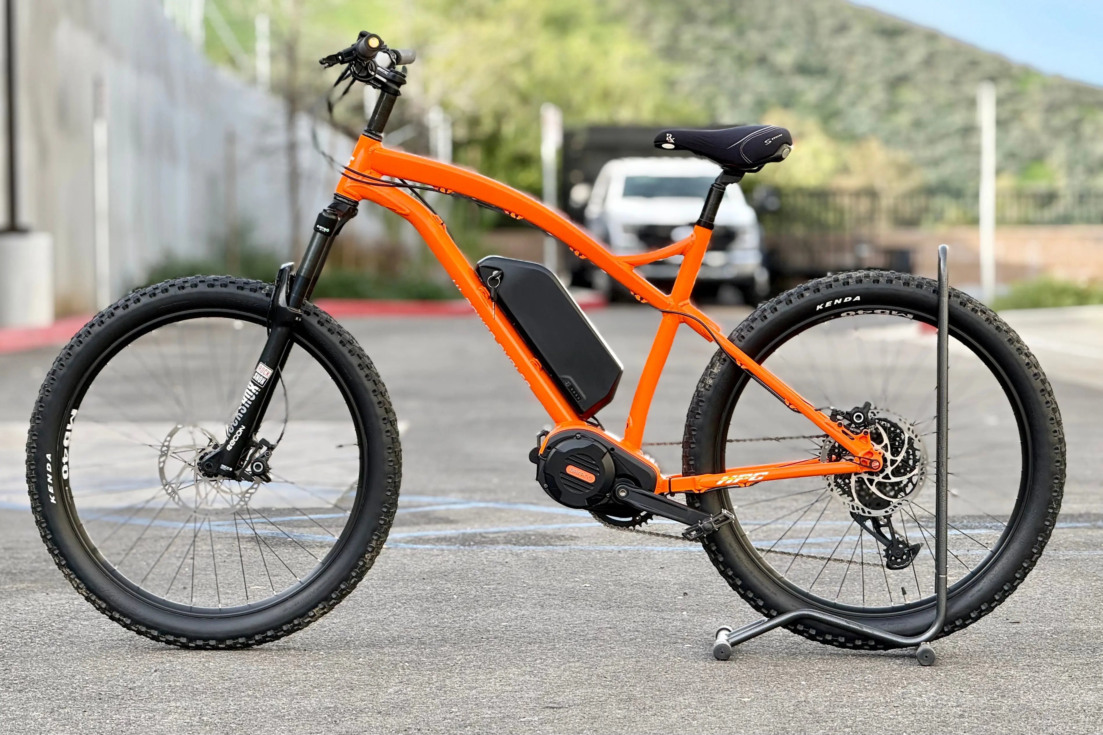 DEMO: 2000W Scout High Performance E-Bike (w/ Tons of Upgrades!) Hi Power Cycles